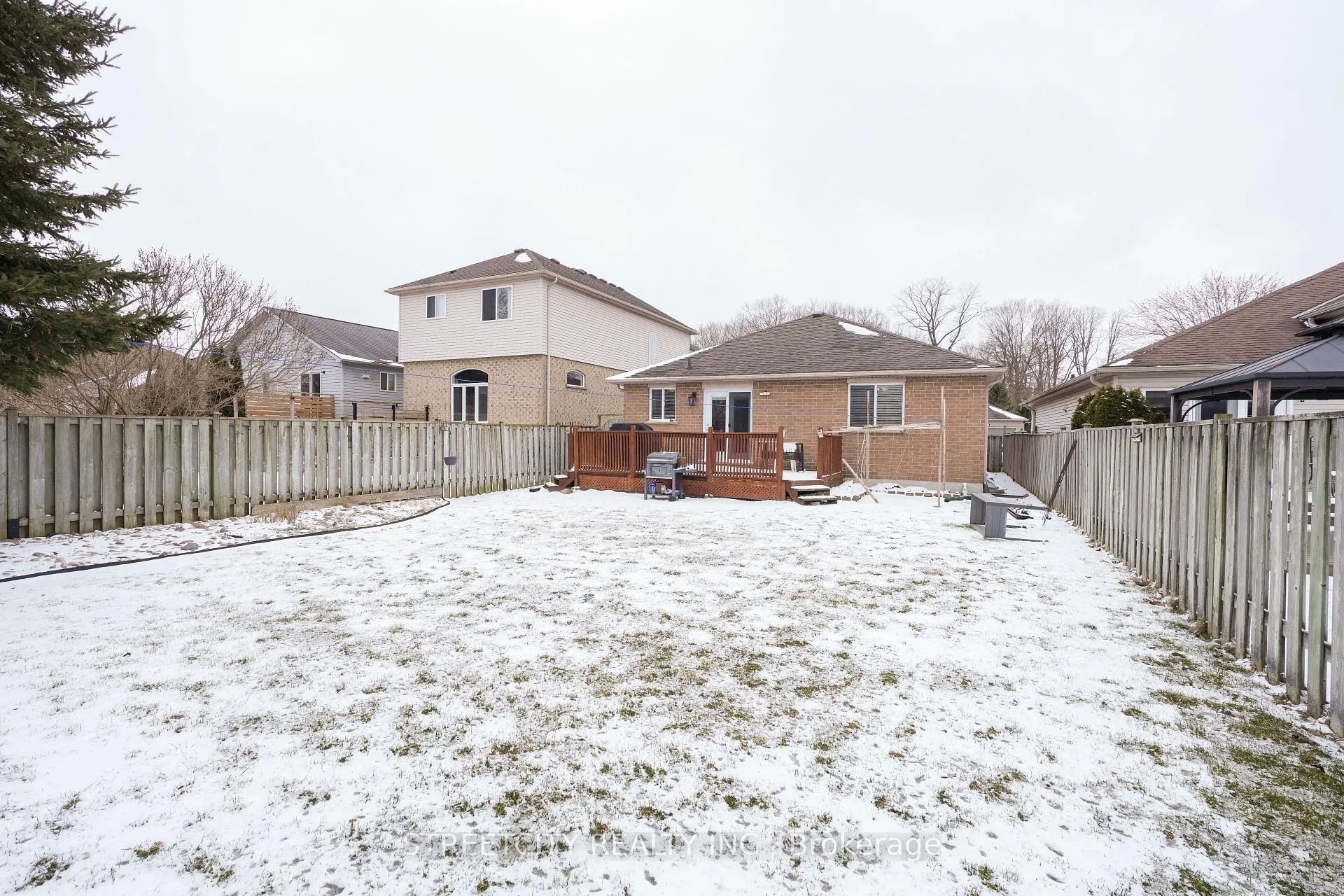 Photo 24 of 35 Juniper Crescent, Strathroy-Caradoc, SE — HOMEH