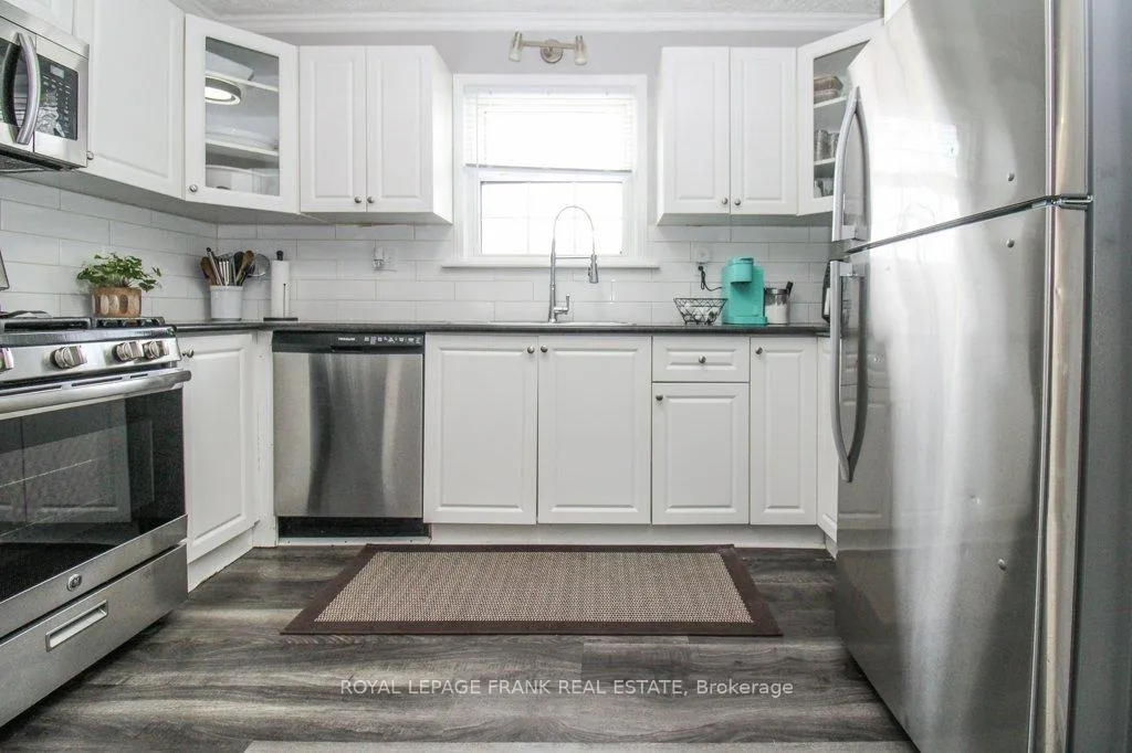 Photo 9 of 129 Arthur Avenue, Peterborough, Otonabee Ward 1 — HOMEH