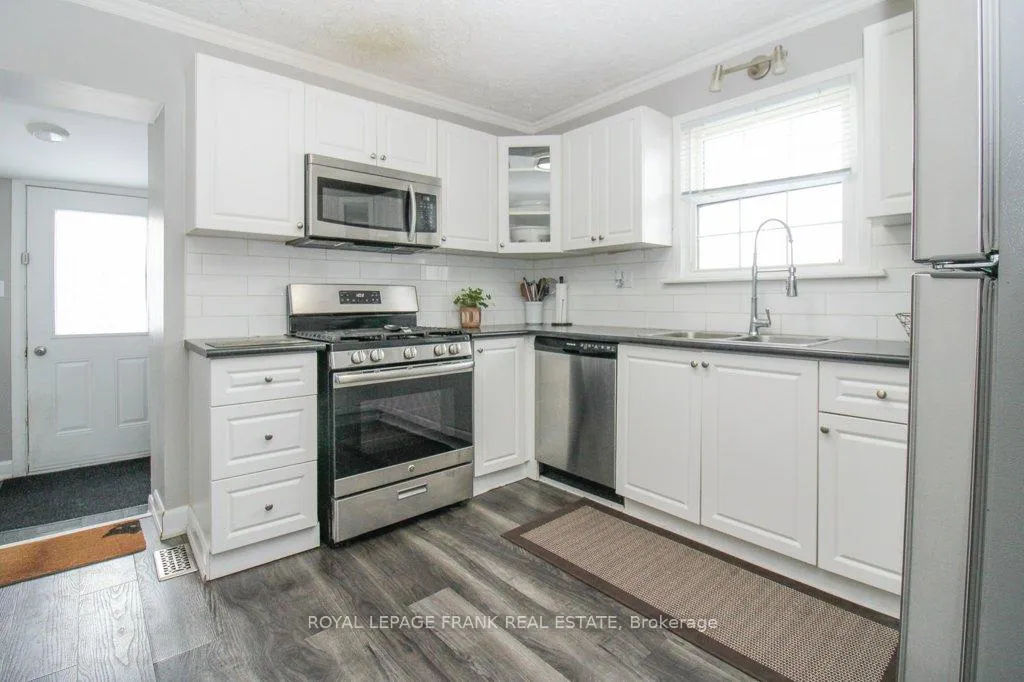 Photo 12 of 129 Arthur Avenue, Peterborough, Otonabee Ward 1 — HOMEH