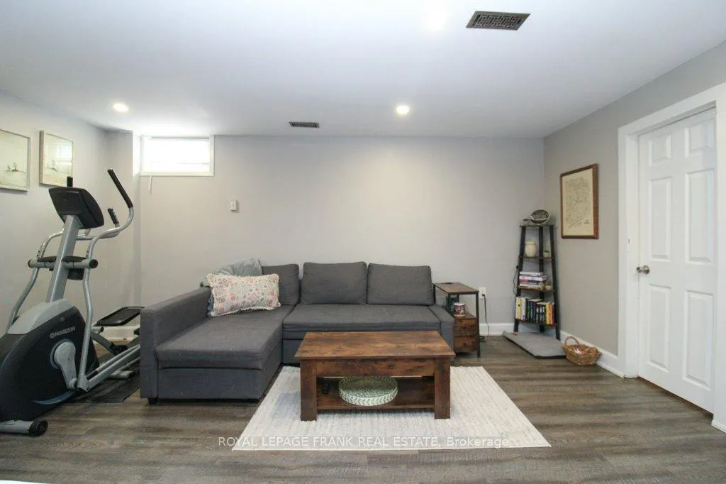 Photo 25 of 129 Arthur Avenue, Peterborough, Otonabee Ward 1 — HOMEH