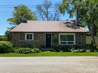 Photo 2 of 58 Indian Trail W, Collingwood — HOMEH
