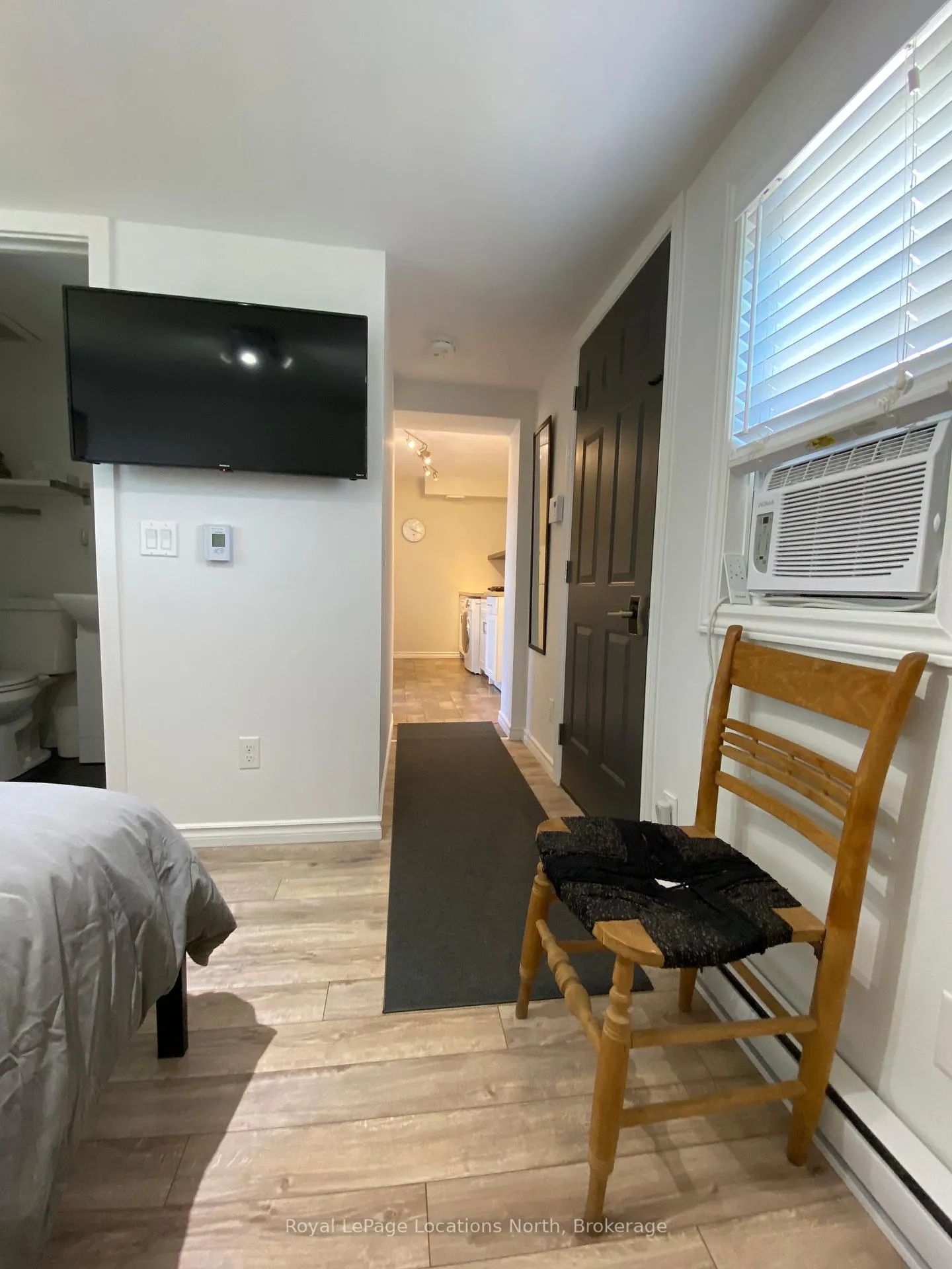 Photo 5 of 58 Indian Trail W, Collingwood — HOMEH
