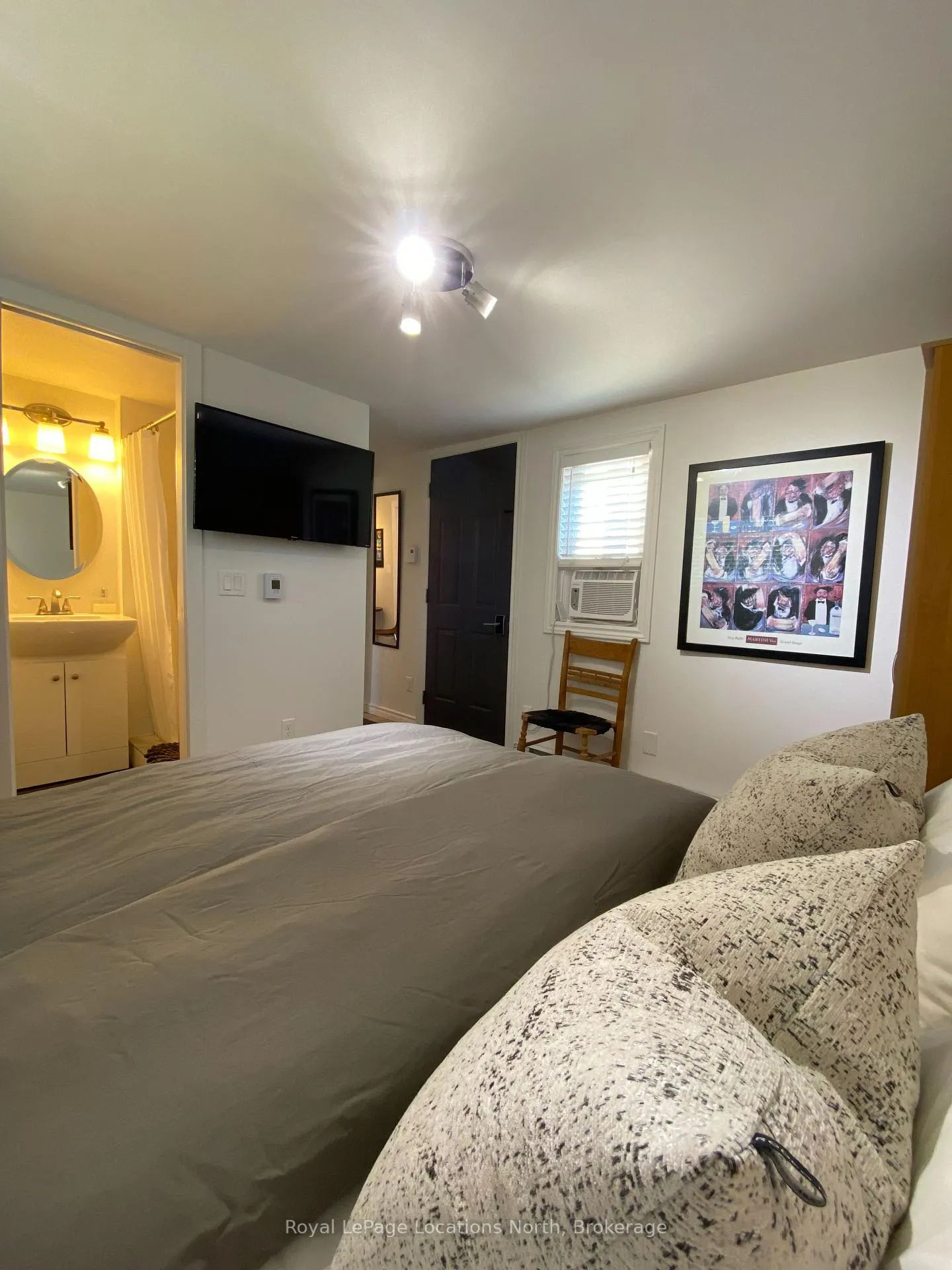 Photo 7 of 58 Indian Trail W, Collingwood — HOMEH