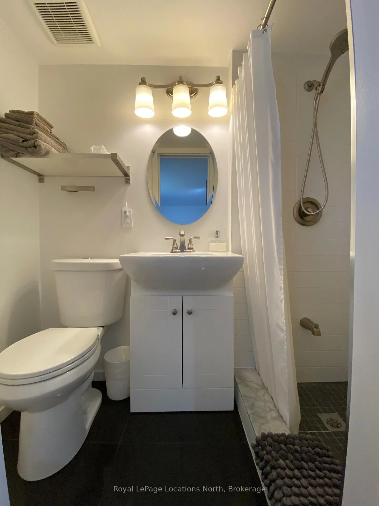 Photo 8 of 58 Indian Trail W, Collingwood — HOMEH