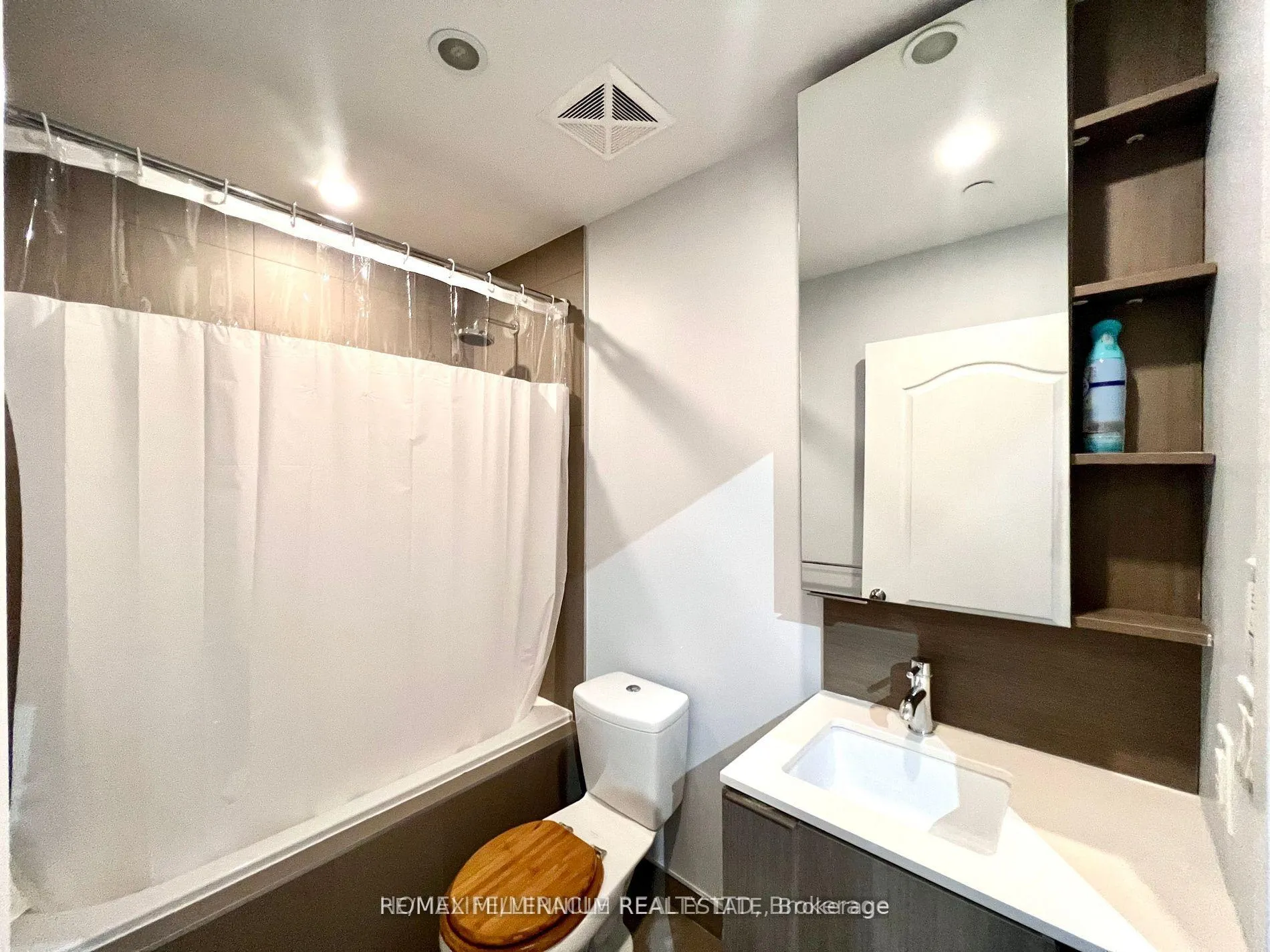 Photo 10 of Unit 402, 55 Regent Park Boulevard, Toronto, Regent Park — HOMEH