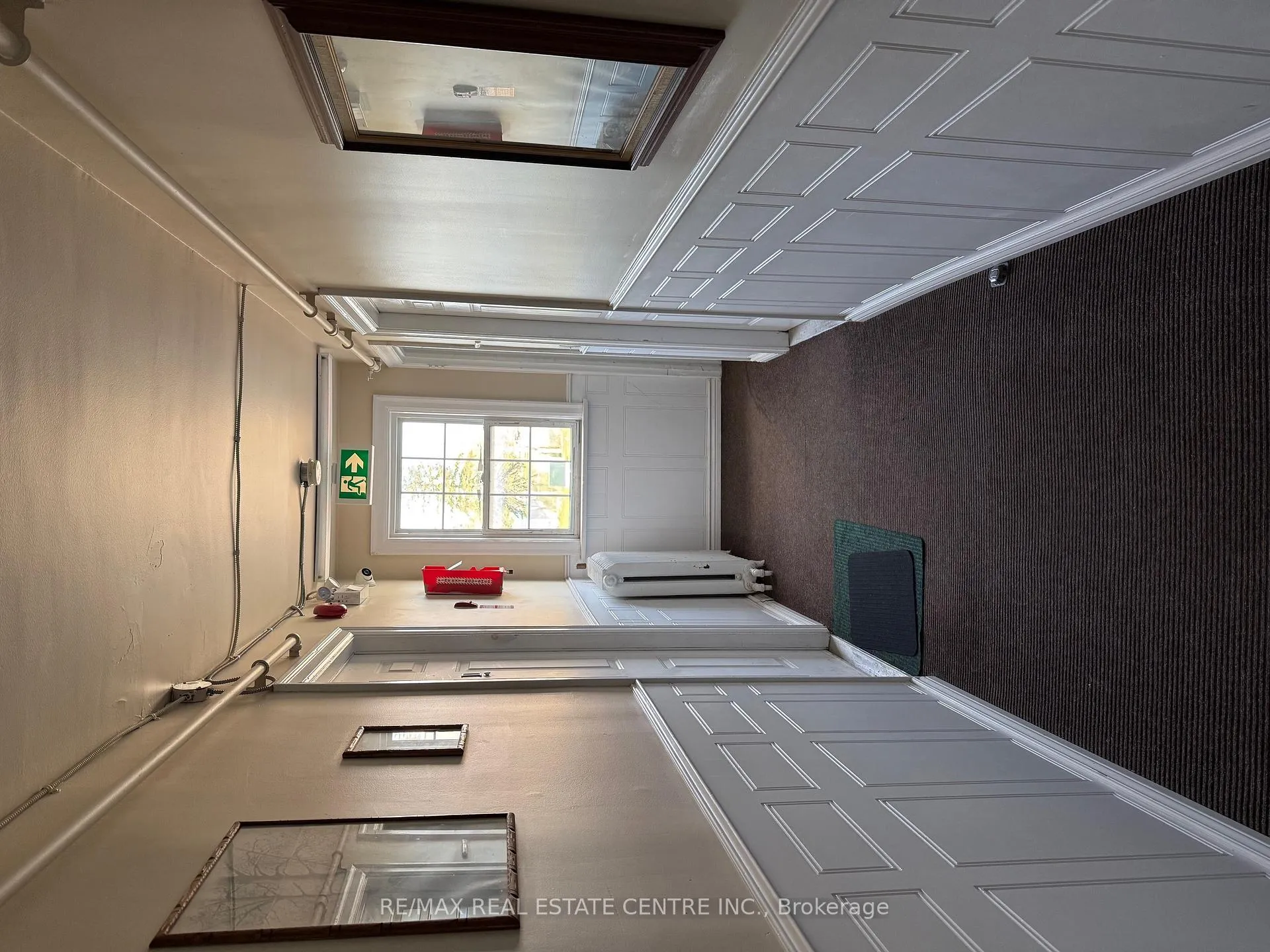 Photo 8 of Unit Unit C, 22 Nelson St Street, Brampton, Downtown Brampton — HOMEH