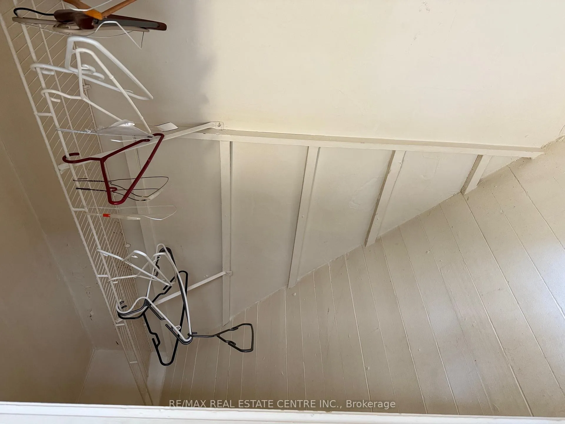 Photo 9 of Unit Unit C, 22 Nelson St Street, Brampton, Downtown Brampton — HOMEH