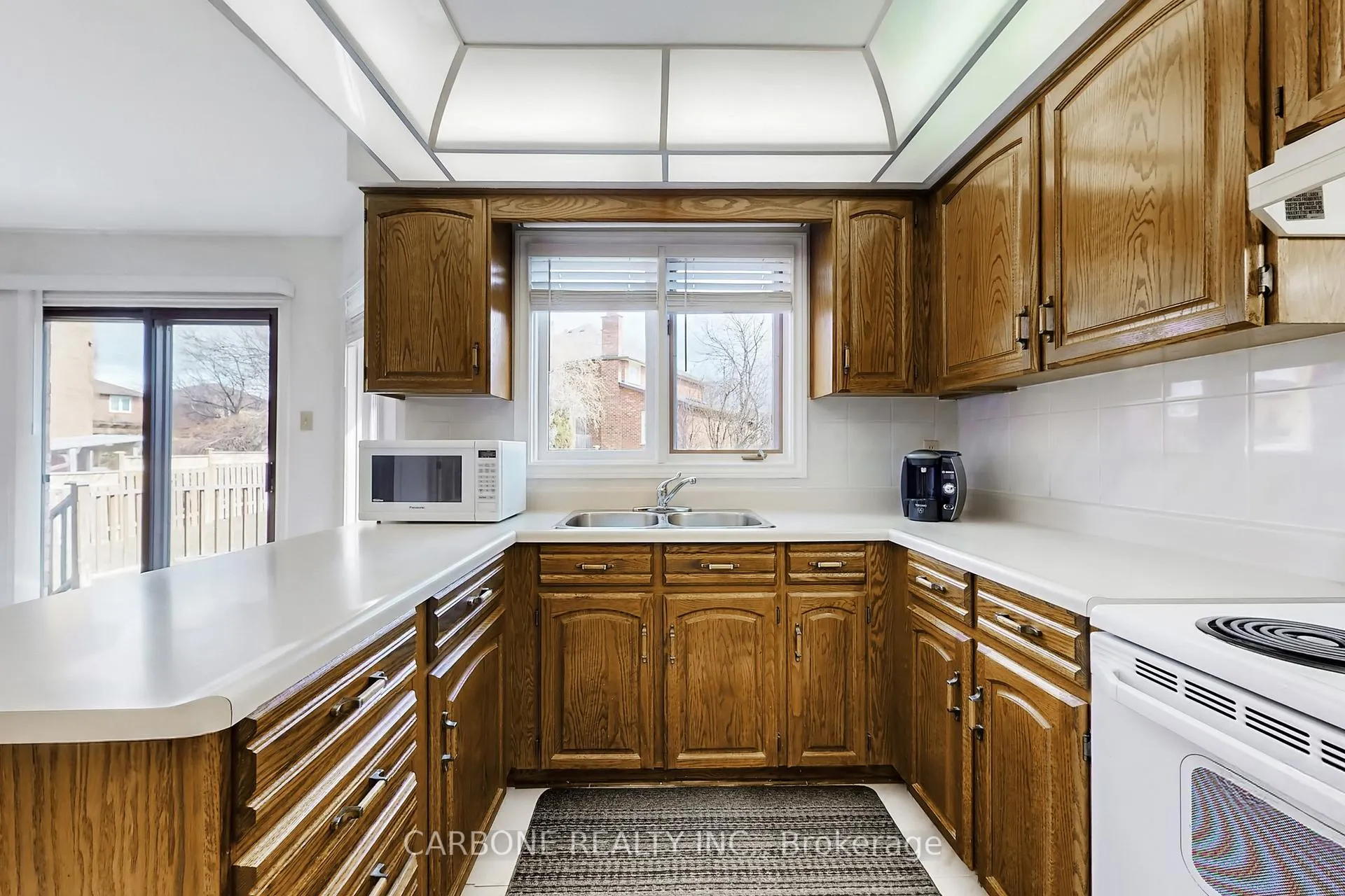 Photo 13 of 171 Villa Park Drive, Vaughan, East Woodbridge — HOMEH