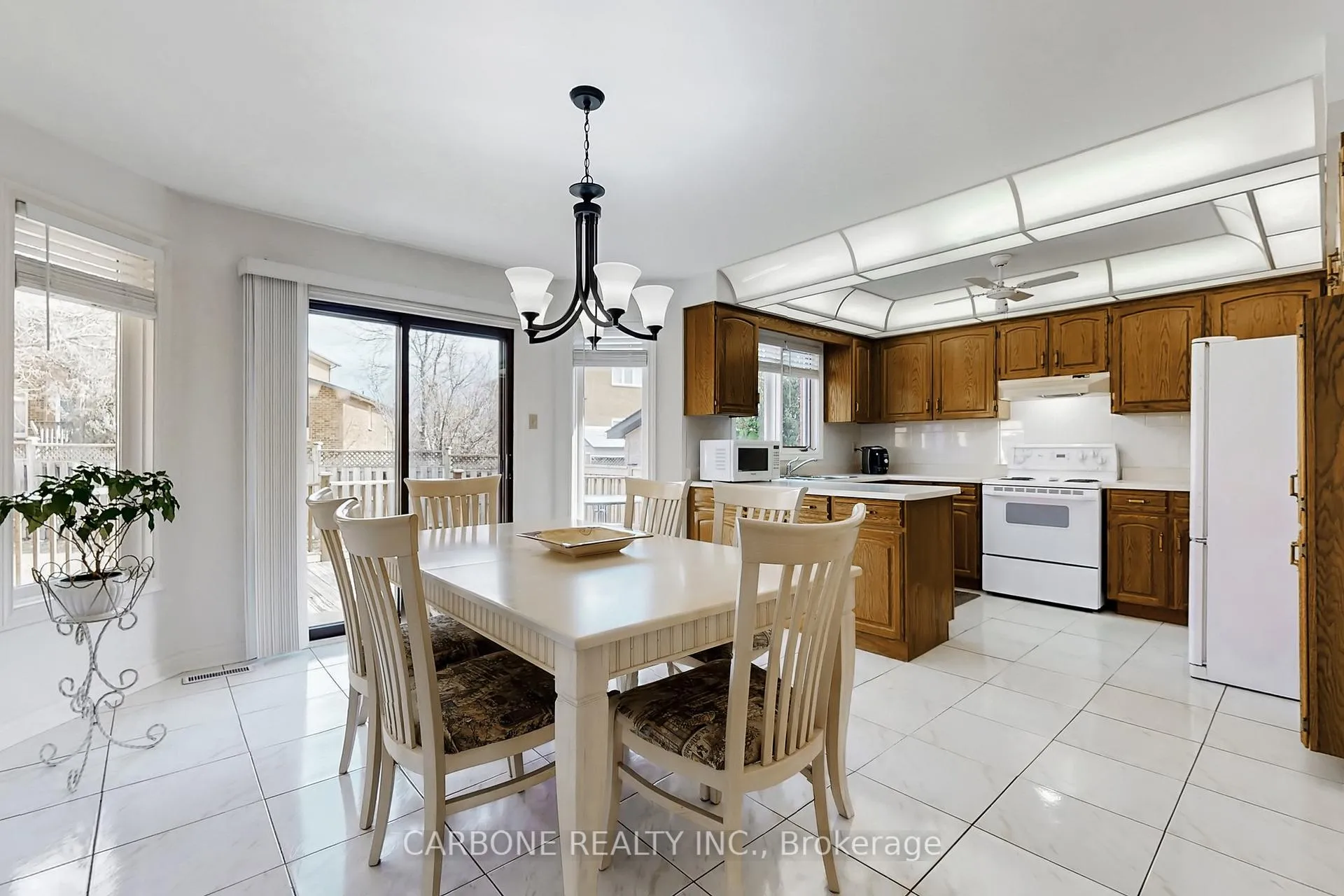 Photo 15 of 171 Villa Park Drive, Vaughan, East Woodbridge — HOMEH