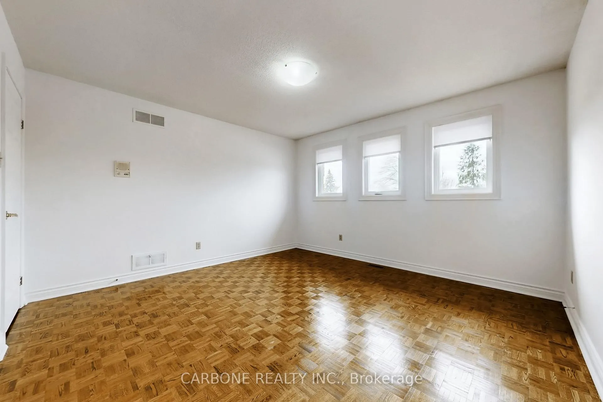 Photo 37 of 171 Villa Park Drive, Vaughan, East Woodbridge — HOMEH