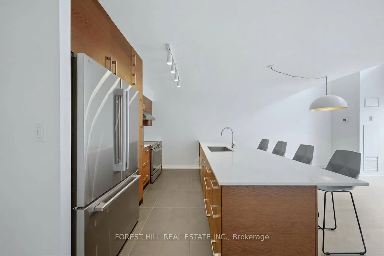 Photo 5 of Unit 631, 139 Merton Street, Toronto, Mount Pleasant West — HOMEH