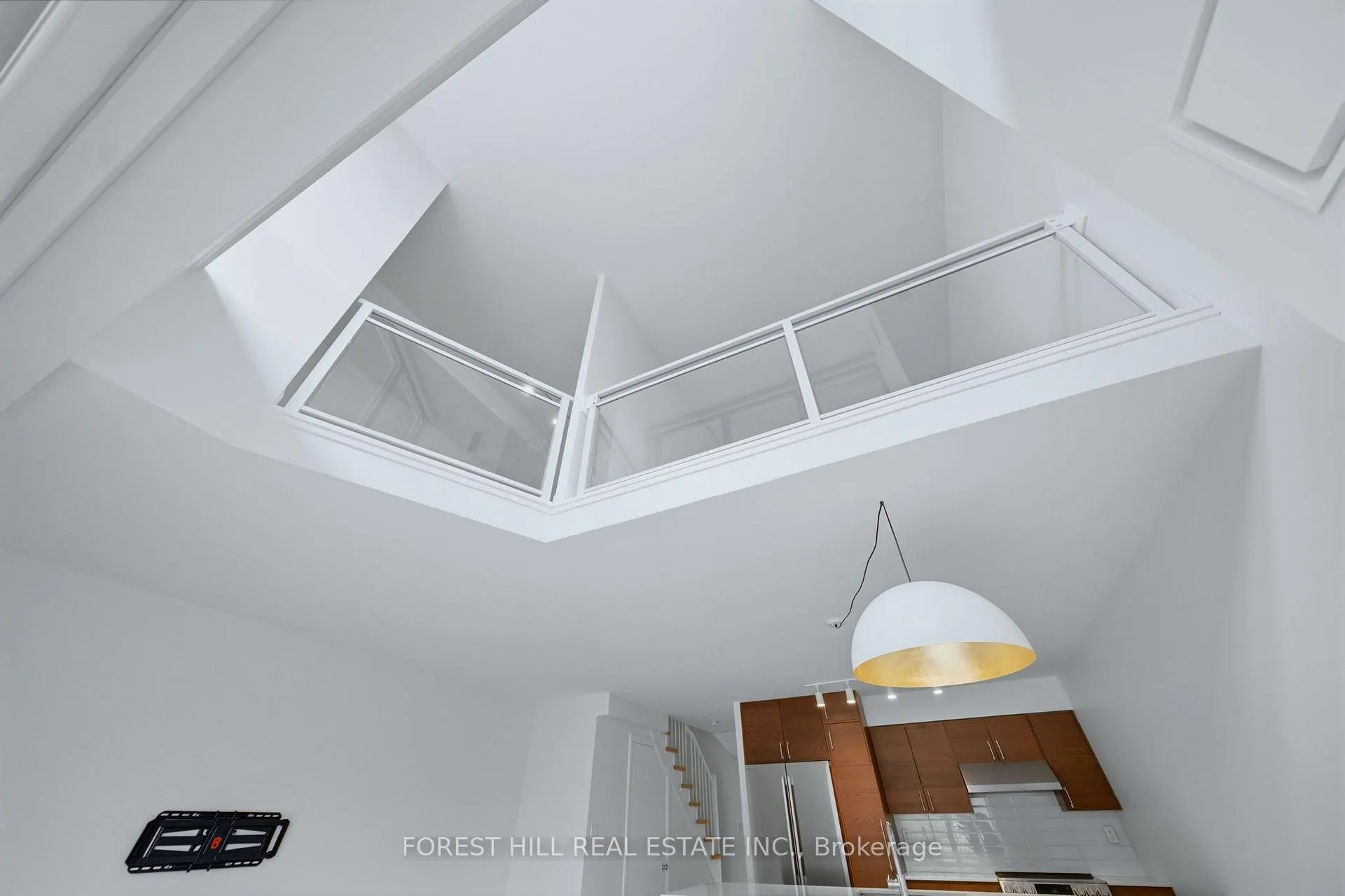 Photo 9 of Unit 631, 139 Merton Street, Toronto, Mount Pleasant West — HOMEH