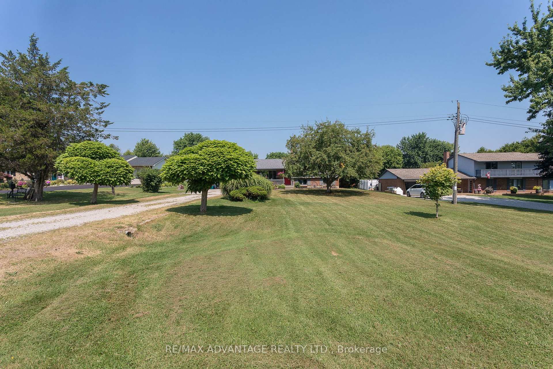 Photo 2 of 5928 St. James Drive, Lucan Biddulph, Rural Lucan Biddulph — HOMEH