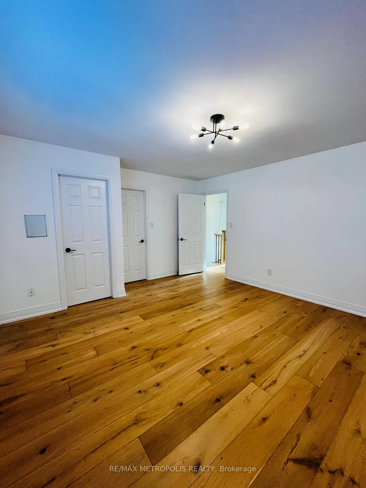 Photo 10 of 133 Lady May Drive, Oshawa, Northglen — HOMEH