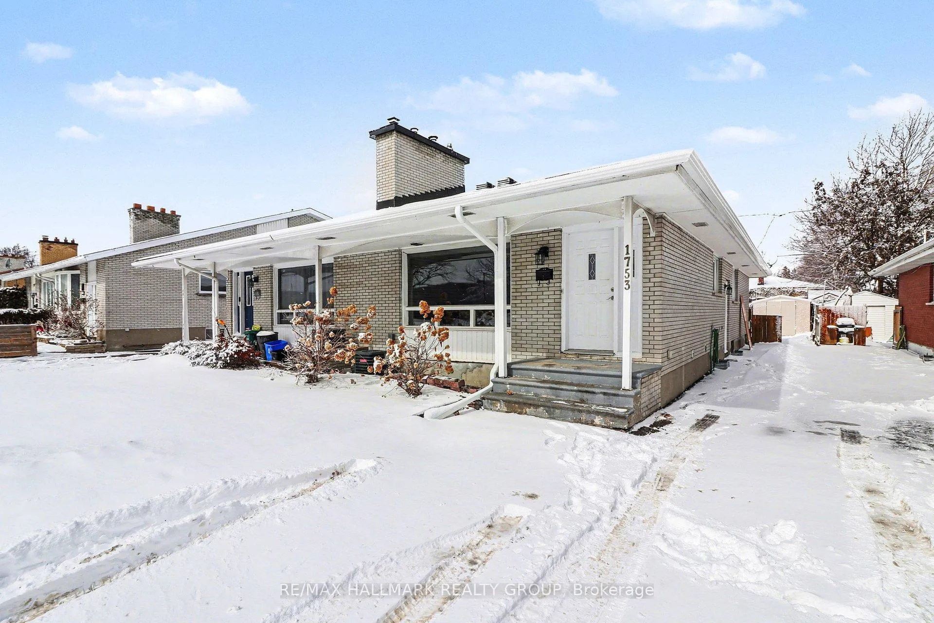 Photo 2 of 1753 Heron Road, Ottawa, Guildwood Estates - Urbandale Acres — HOMEH