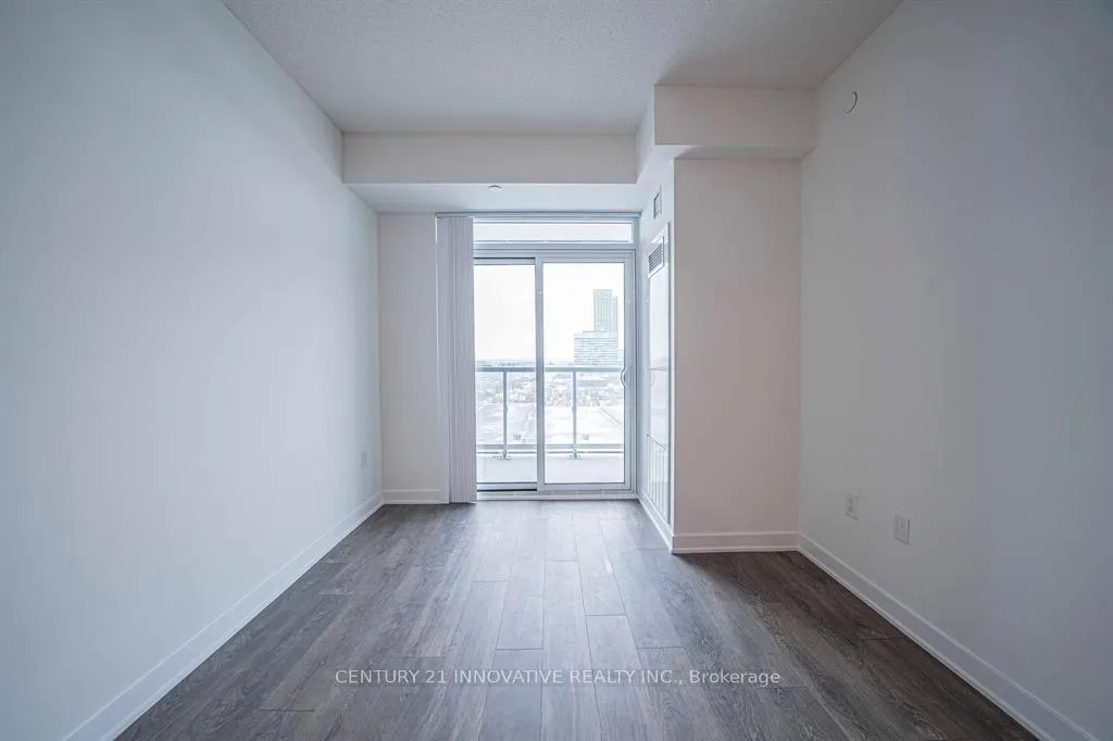 Photo 12 of Unit 902, 10 Honeycrisp Crescent, Vaughan, Vaughan Corporate Centre — HOMEH