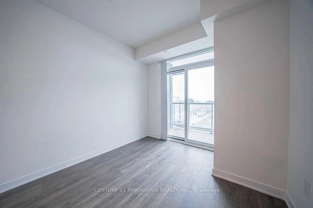 Photo 14 of Unit 902, 10 Honeycrisp Crescent, Vaughan, Vaughan Corporate Centre — HOMEH