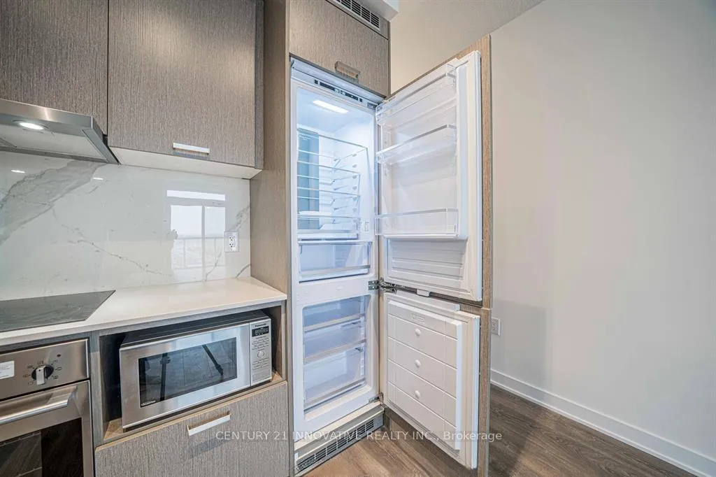 Photo 31 of Unit 902, 10 Honeycrisp Crescent, Vaughan, Vaughan Corporate Centre — HOMEH