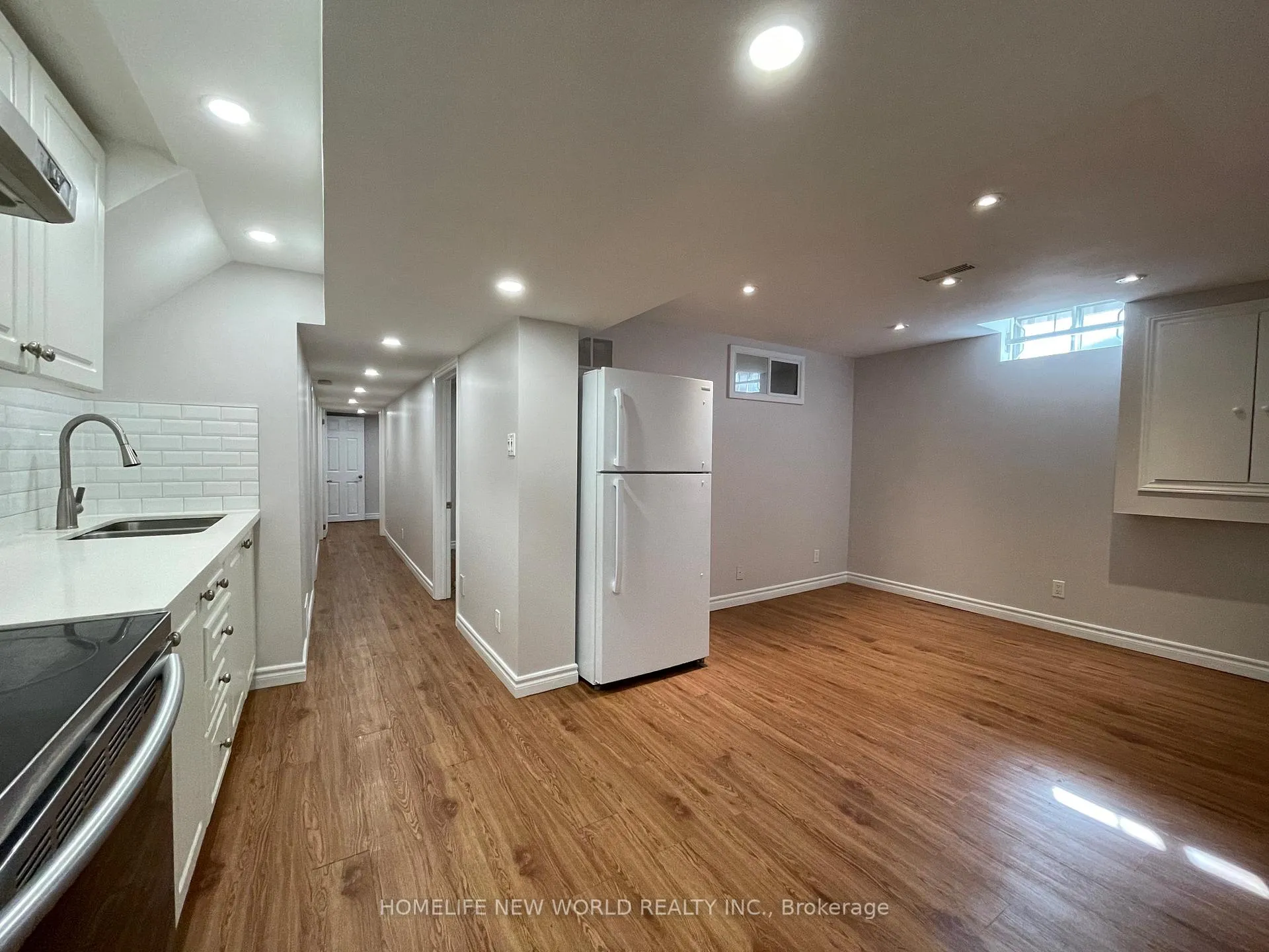 Photo 5 of 85 William Honey Crescent, Markham, Middlefield — HOMEH