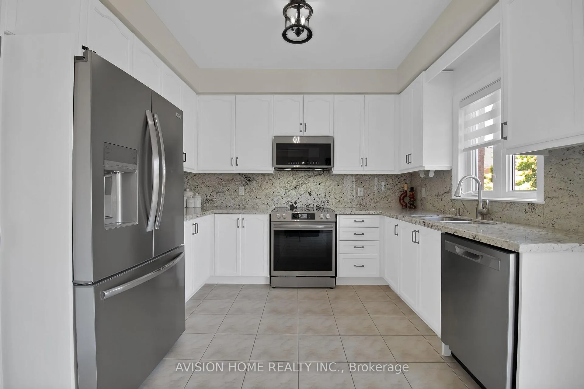 Photo 9 of 26 Andrew Hill Drive, Vaughan, Vellore Village — HOMEH