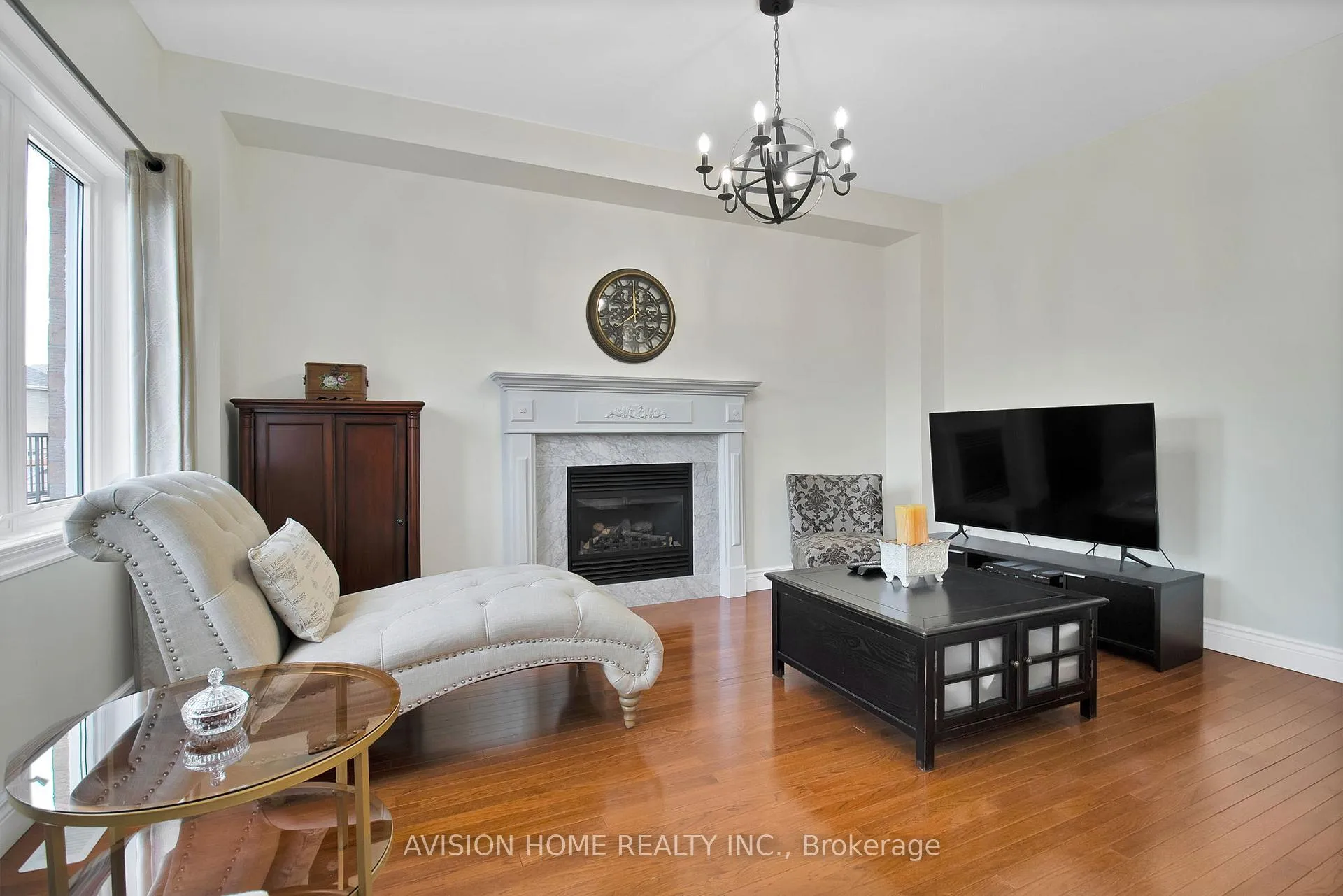 Photo 13 of 26 Andrew Hill Drive, Vaughan, Vellore Village — HOMEH