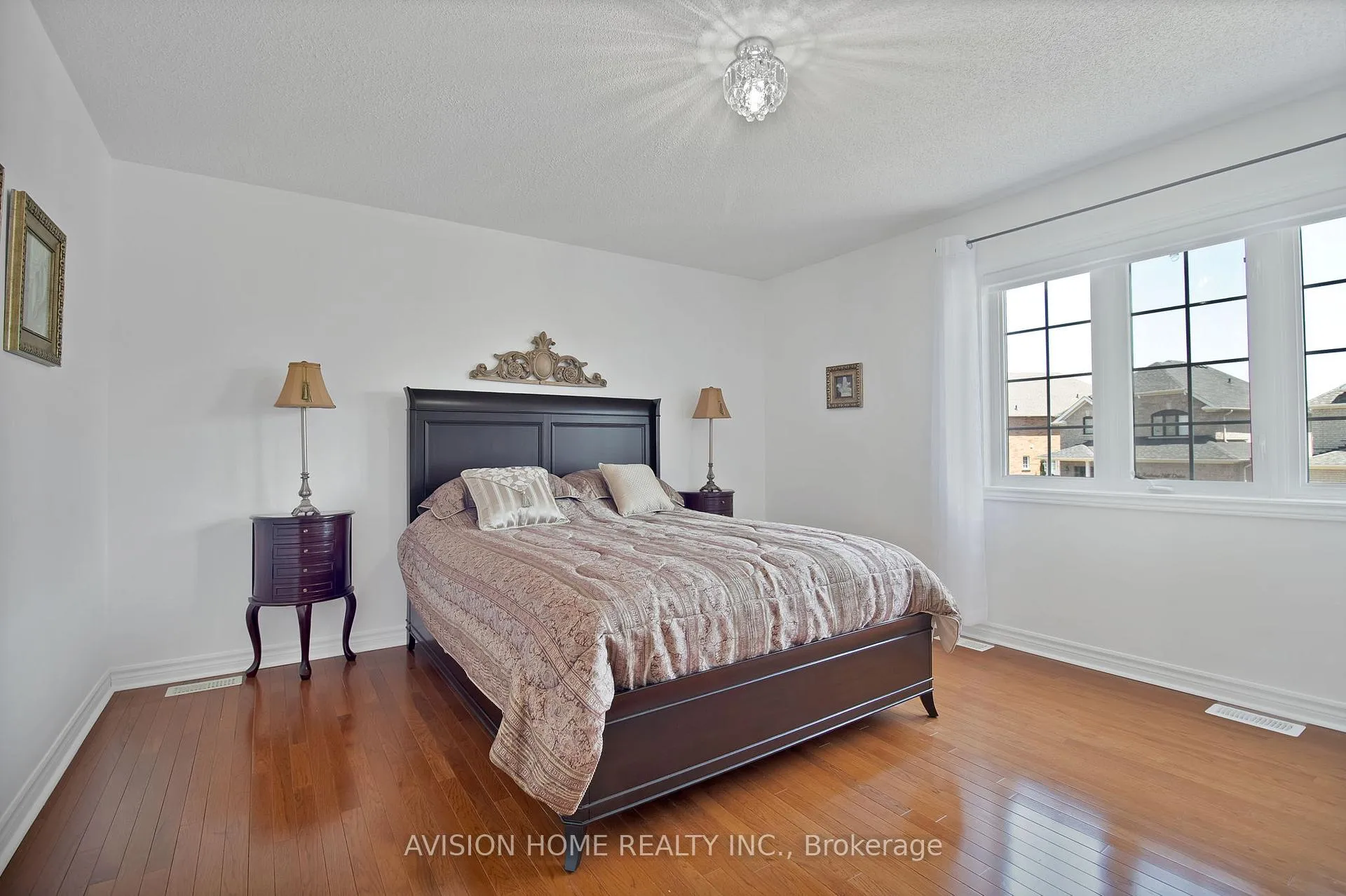 Photo 19 of 26 Andrew Hill Drive, Vaughan, Vellore Village — HOMEH