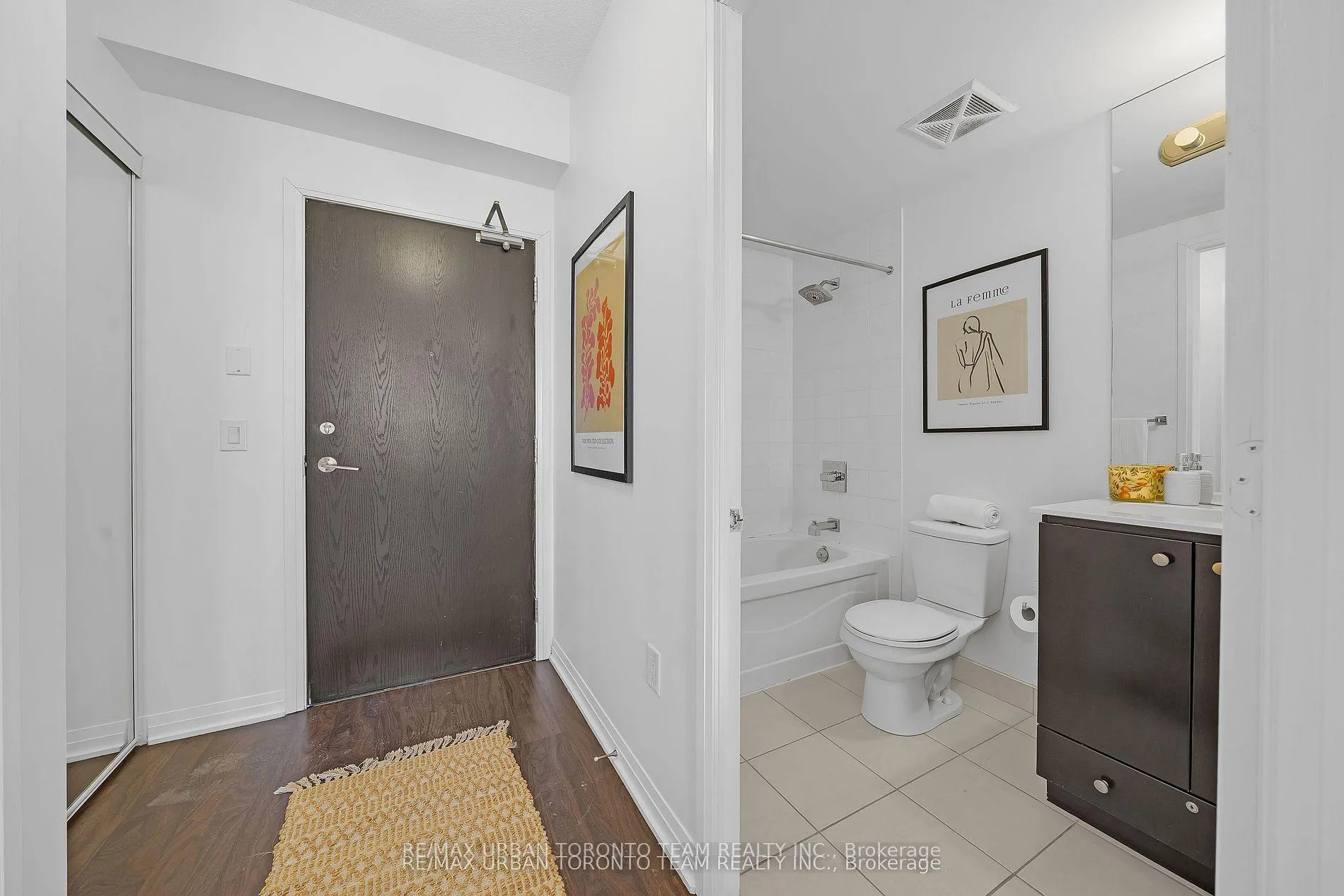 Photo 3 of Unit 816, 25 Cole Street, Toronto, Regent Park — HOMEH