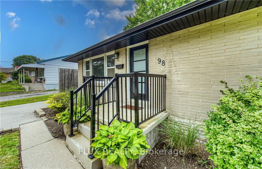 Photo 3 of 98 Harber Avenue, Kitchener — HOMEH