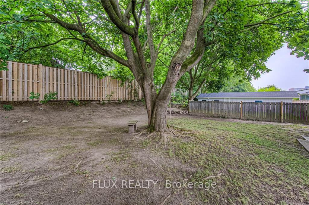 Photo 31 of 98 Harber Avenue, Kitchener — HOMEH
