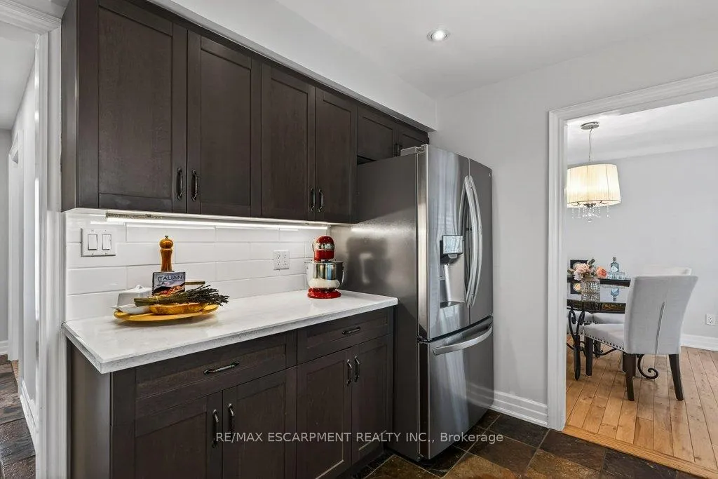 Photo 14 of 4931 Cameron Avenue, Lincoln, Beamsville — HOMEH