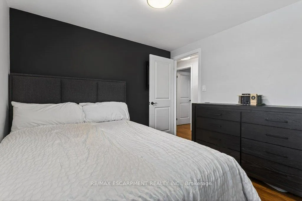 Photo 20 of 4931 Cameron Avenue, Lincoln, Beamsville — HOMEH