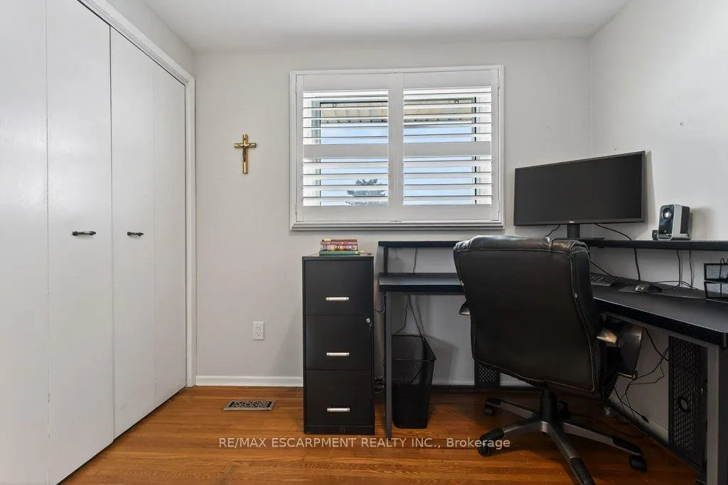 Photo 22 of 4931 Cameron Avenue, Lincoln, Beamsville — HOMEH