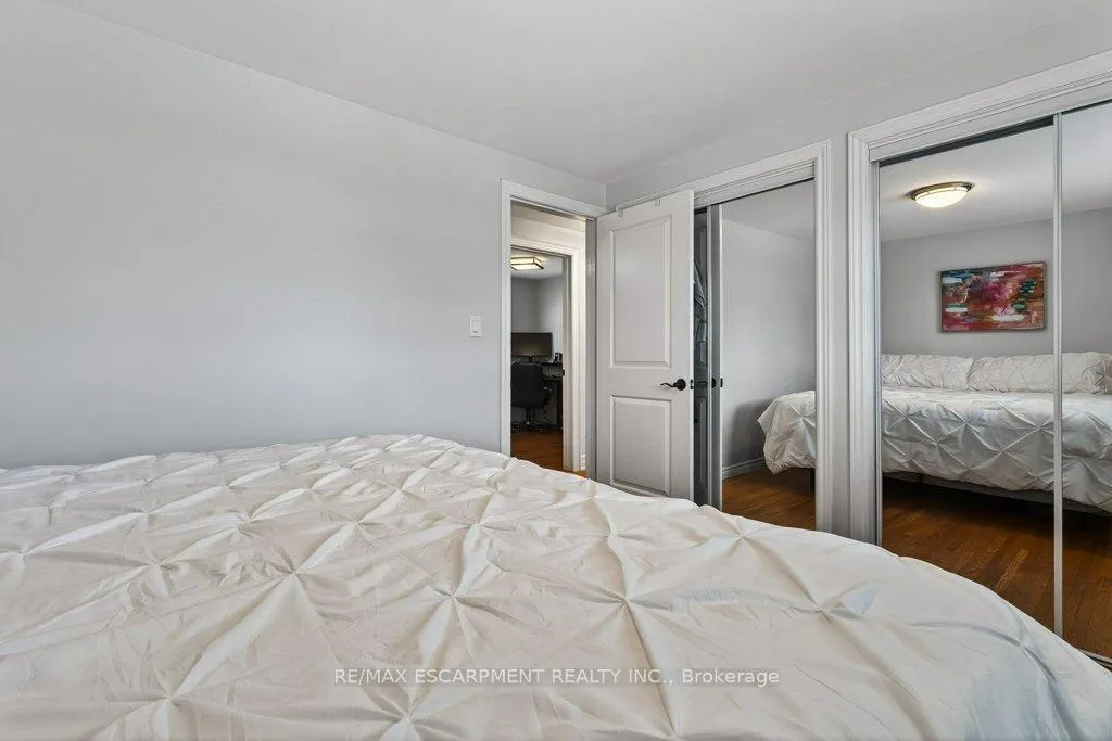 Photo 24 of 4931 Cameron Avenue, Lincoln, Beamsville — HOMEH