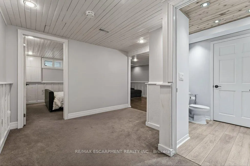 Photo 27 of 4931 Cameron Avenue, Lincoln, Beamsville — HOMEH