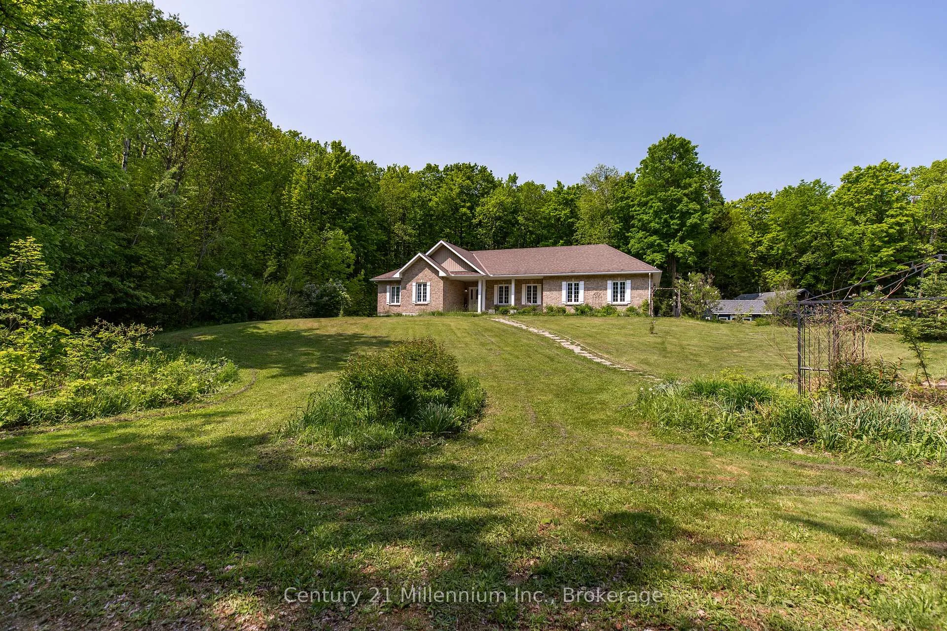 Photo 1 of 215319 Concession 4, Chatsworth — HOMEH