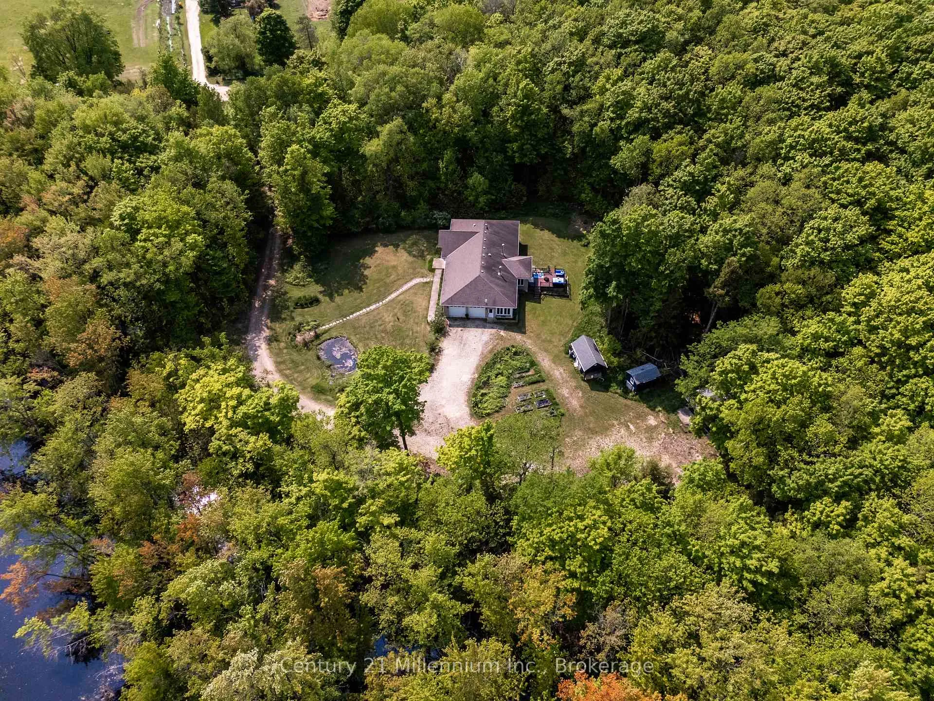 Photo 3 of 215319 Concession 4, Chatsworth — HOMEH