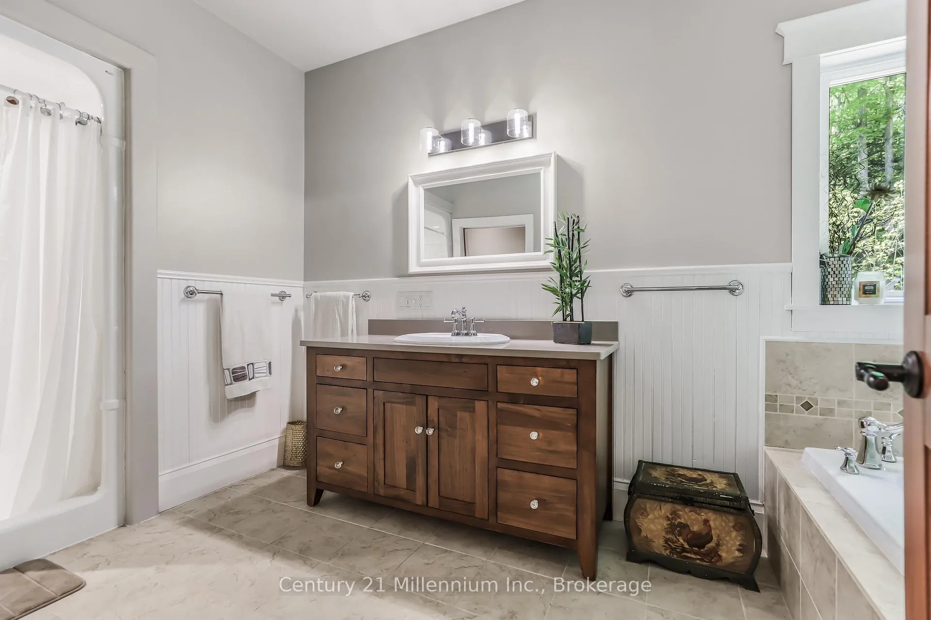 Photo 25 of 215319 Concession 4, Chatsworth — HOMEH