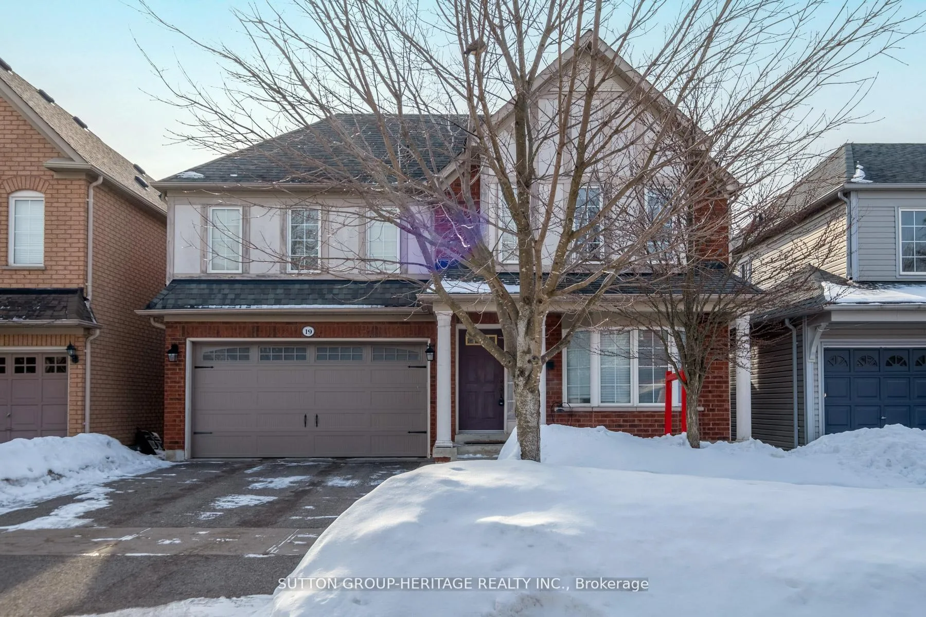 Photo 2 of 19 Bradbury Crescent, Ajax, Northwest Ajax — HOMEH