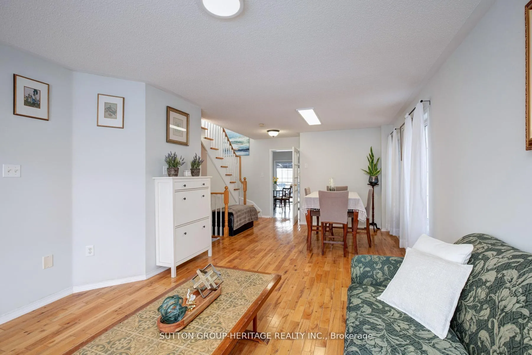 Photo 8 of 19 Bradbury Crescent, Ajax, Northwest Ajax — HOMEH