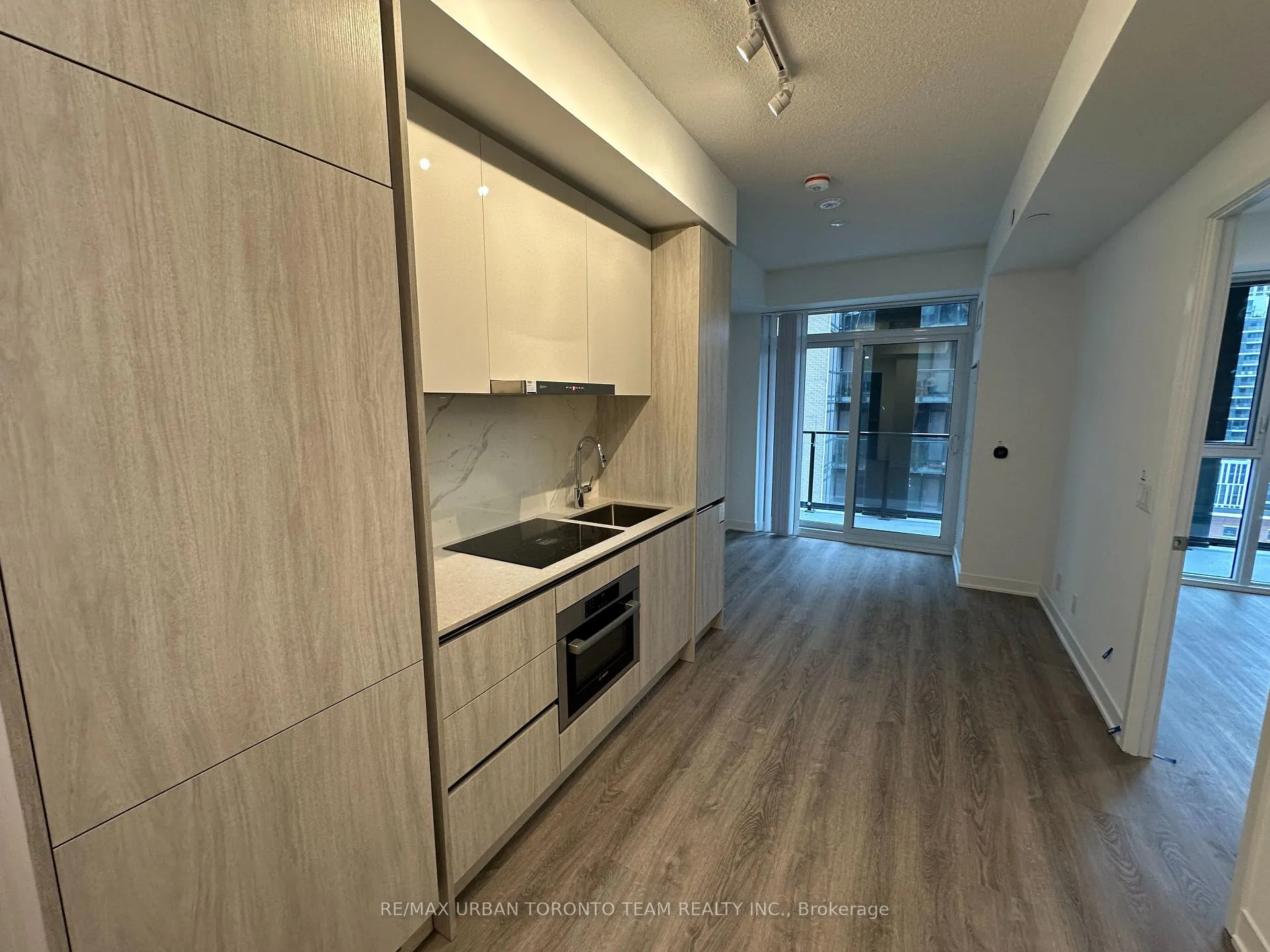 Photo 2 of Unit 1516, 180 Front Street E, Toronto, Moss Park — HOMEH