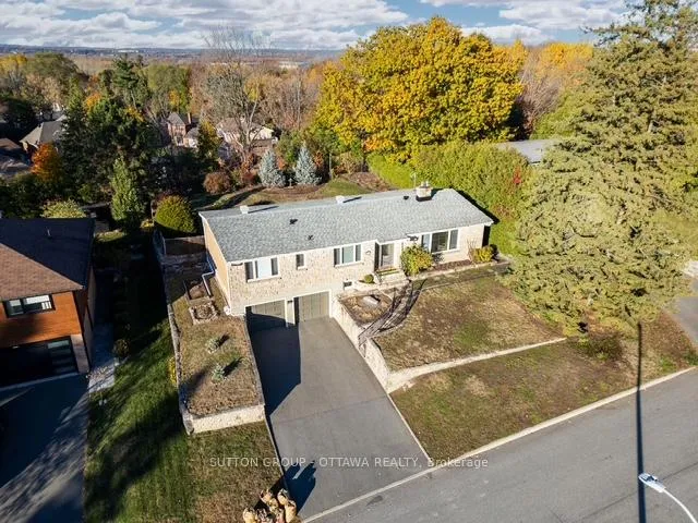 Photo 1 of 1075 Chelsea Street, Ottawa, Viscount Alexander Park — HOMEH