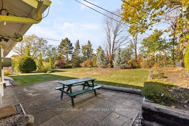 Photo 30 of 1075 Chelsea Street, Ottawa, Viscount Alexander Park — HOMEH