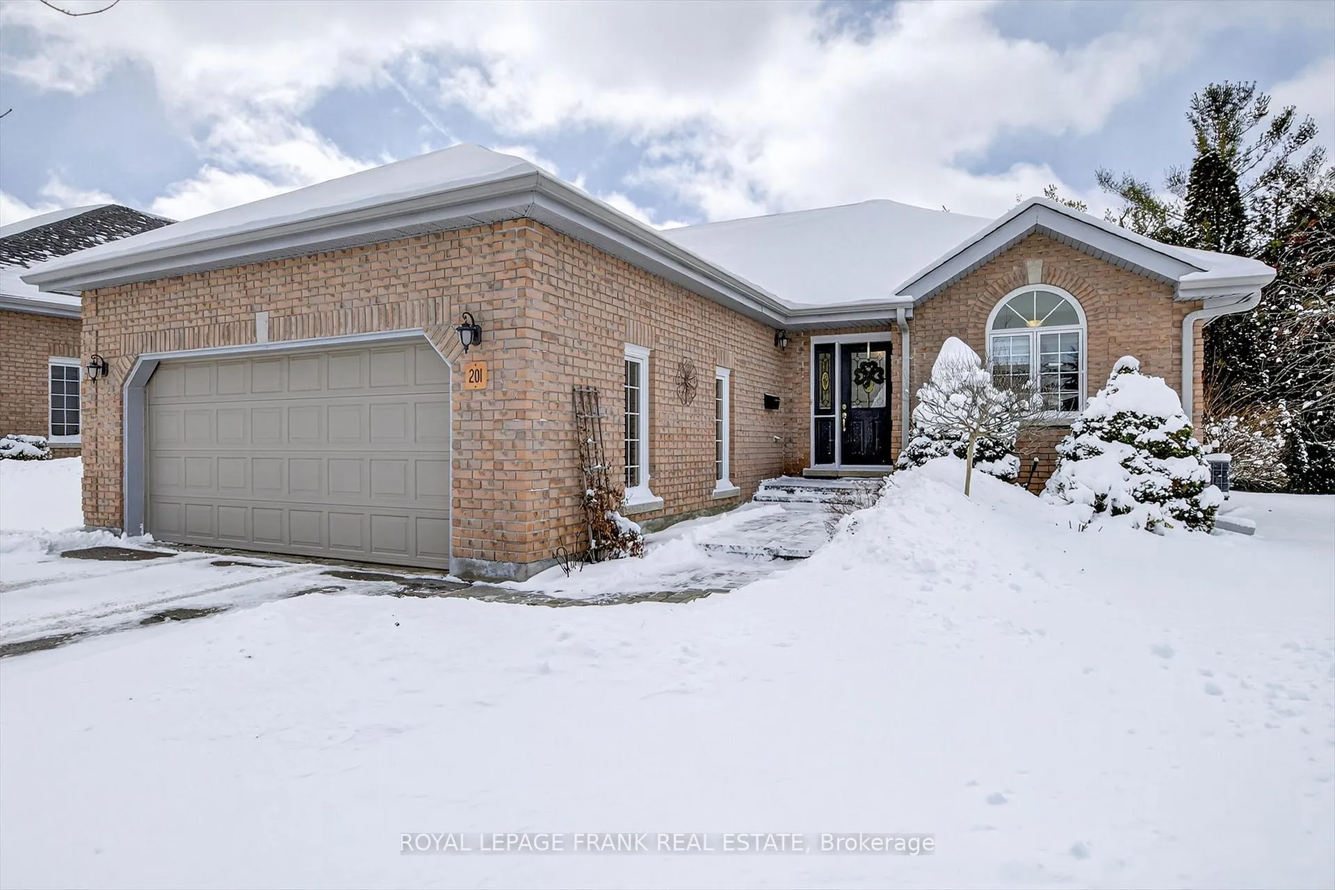 Front of Unit 201, 1742 Ravenwood Drive