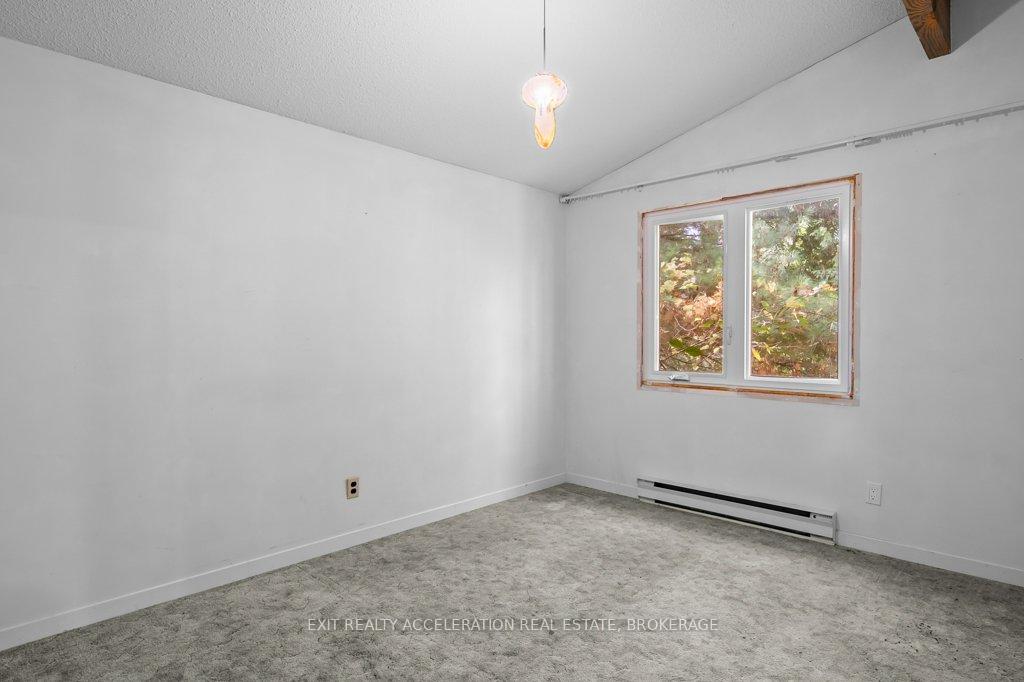 Photo 18 of 1556 Ham Road, Loyalist, Lennox and Addington - South — HOMEH