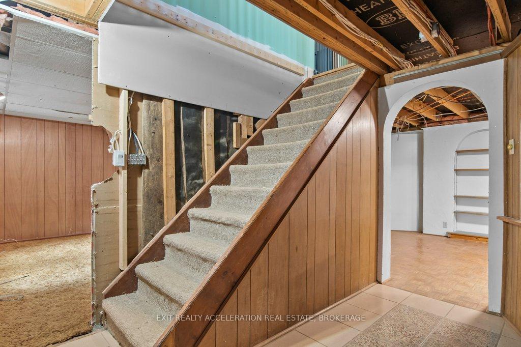 Photo 20 of 1556 Ham Road, Loyalist, Lennox and Addington - South — HOMEH