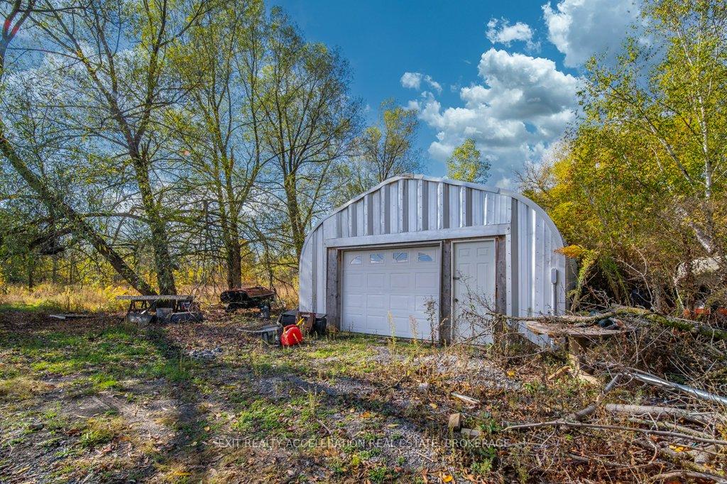 Photo 32 of 1556 Ham Road, Loyalist, Lennox and Addington - South — HOMEH