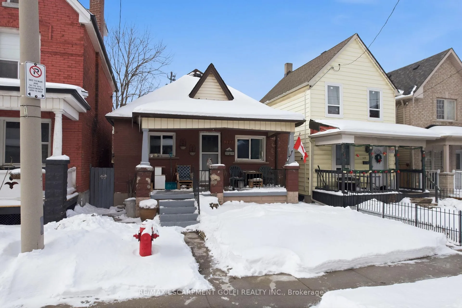 Photo 2 of 121 Gibson Avenue, Hamilton, Gibson — HOMEH
