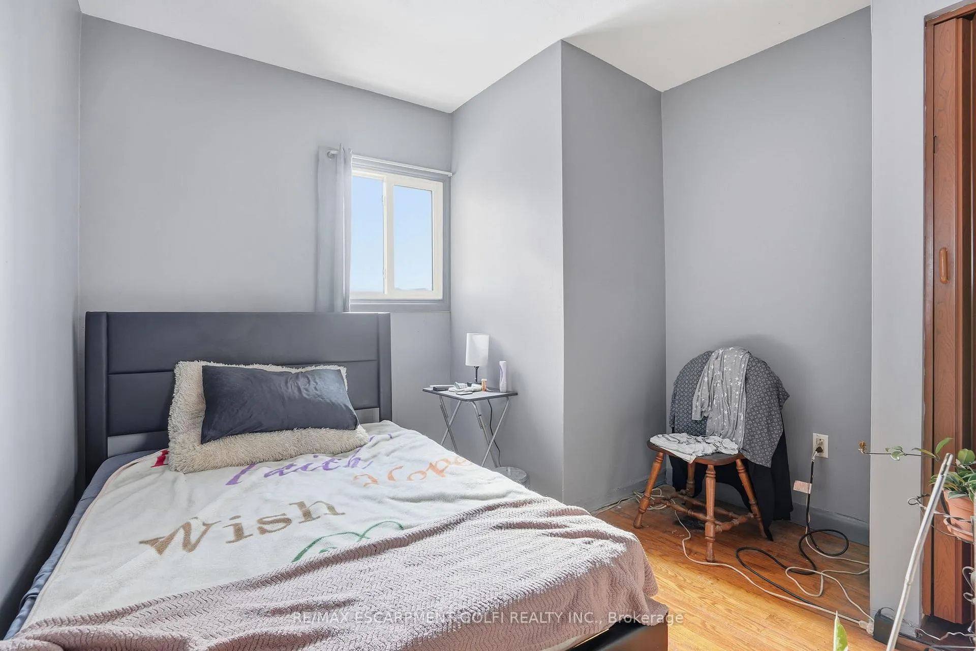Photo 9 of 121 Gibson Avenue, Hamilton, Gibson — HOMEH