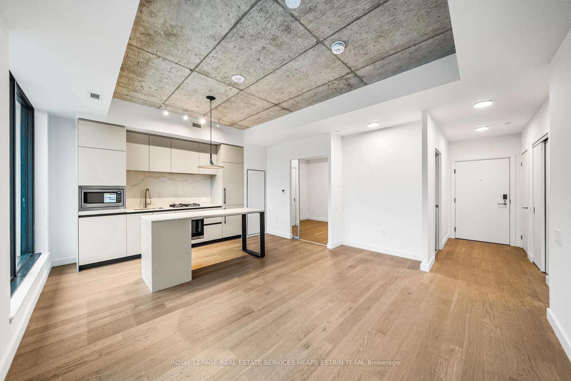 Photo 3 of Unit 607, 1720 Bayview Avenue, Toronto, Mount Pleasant East — HOMEH