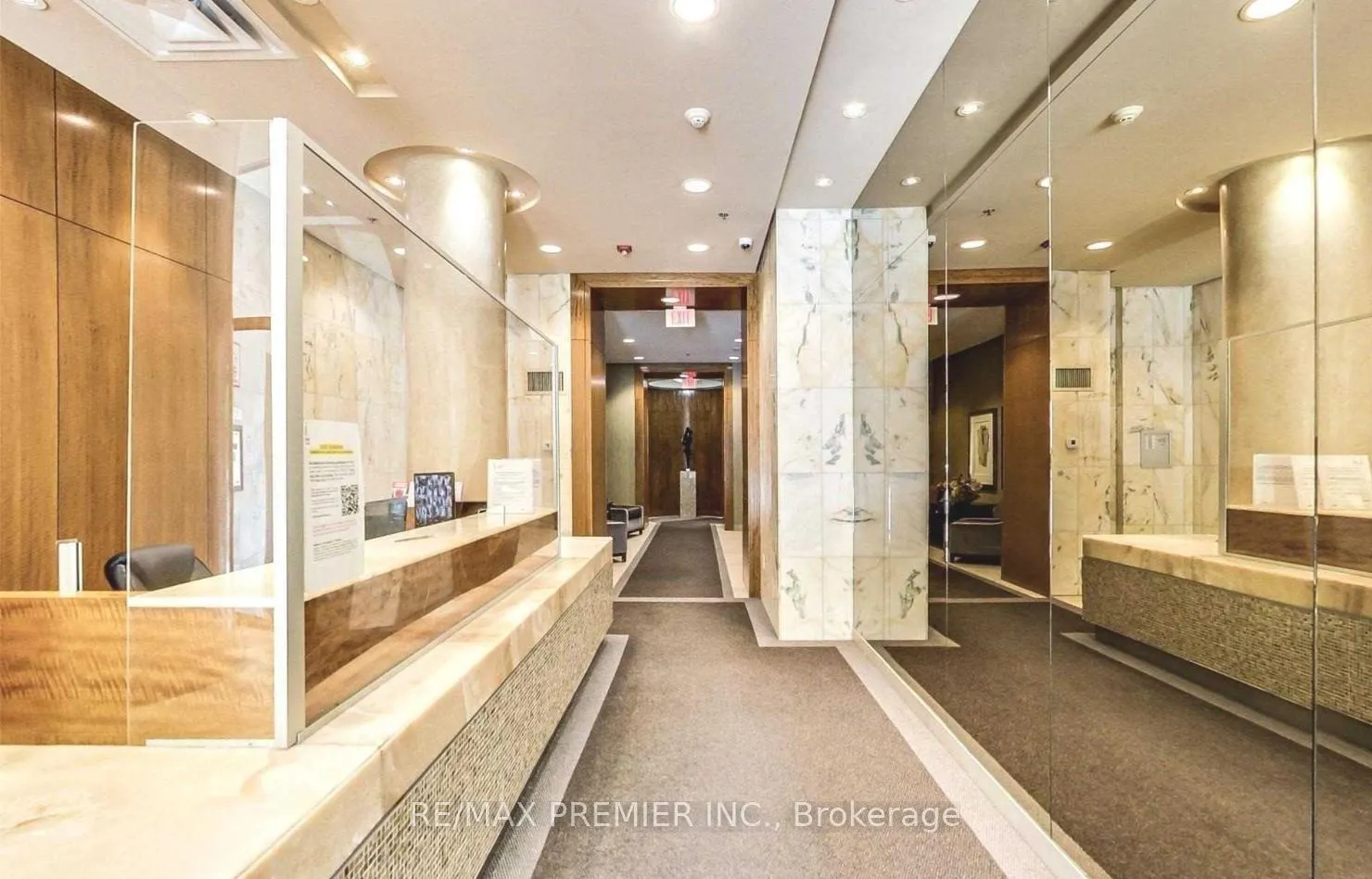 Photo 3 of Unit 317, 736 Spadina Avenue, Toronto, University — HOMEH